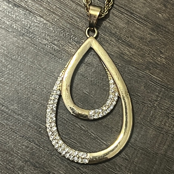 QVC Necklace - Picture 1 of 3